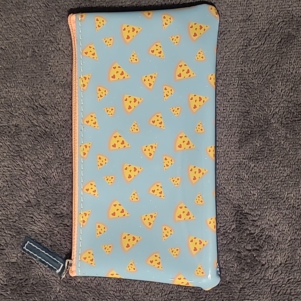 Small Pizza Pouch. - Picture 2 of 5